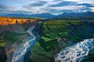 PSA HM Ribbons - Liang Gu (China)  River Flows In Valley