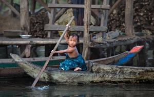 Bugis Photo Cup Circuit Gold Medal - Yury Pustovoy (Russian Federation)  A Girl From A Fishing Village, Cambodia