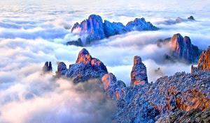 Bugis Photo Cup Circuit Merit Award - Jincheng Zhou (China)  Seas Of Clouds